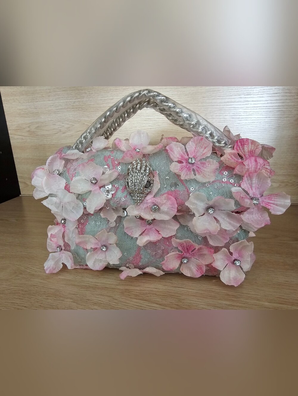 Kurt Geiger Mini Kensington Flower Bag. - Picture 3 of 12